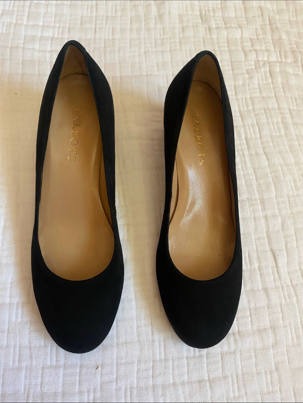 TALBOTS  Black Suede Women's Round-Toe Flats